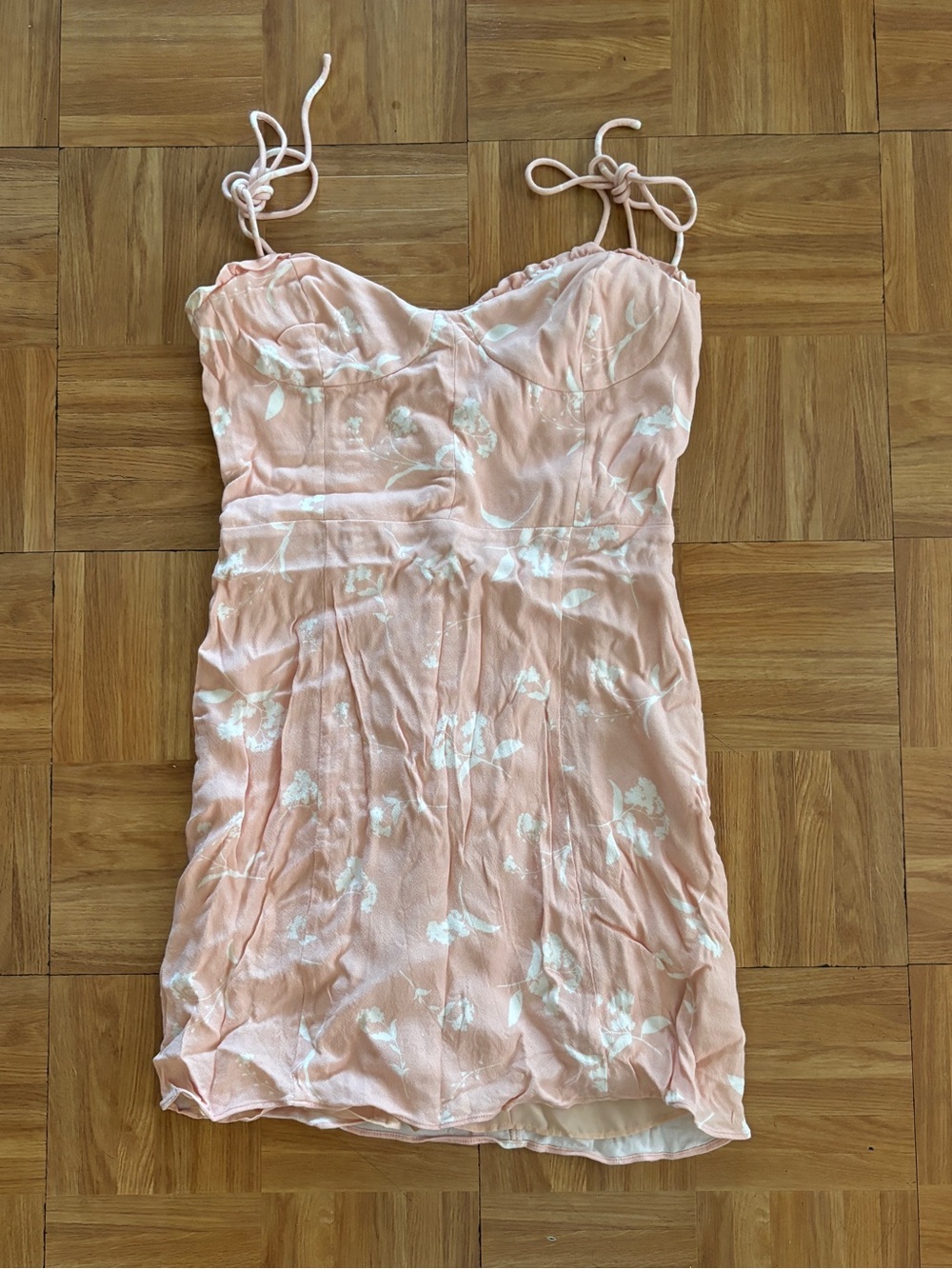 Aritzia dress size 6